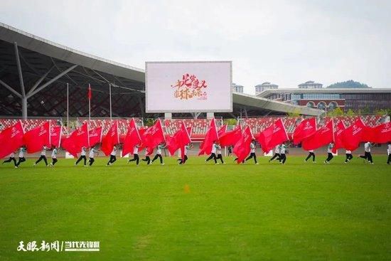 据德国媒体《图片报》报道，多特如果续约胡梅尔斯，俱乐部将不会补强中卫，他和罗伊斯是否留队将在本赛季后决定。